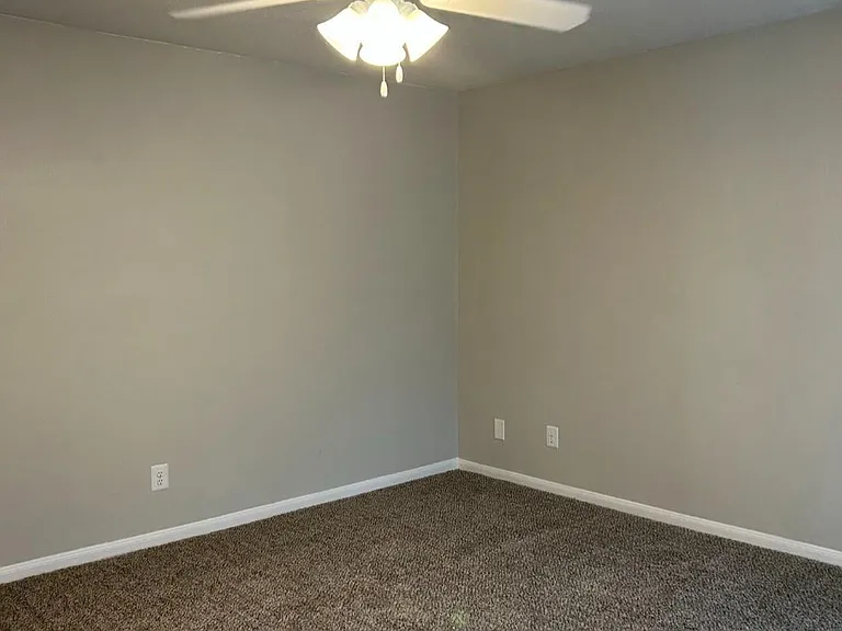 11923 Lakewood West Dr — Photo 12