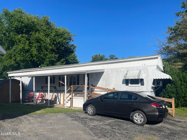 511 Ashwood Dr, Altoona, PA 16601
