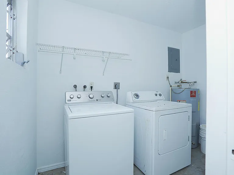 1193 S Alhambra Cir #1 — Photo 27