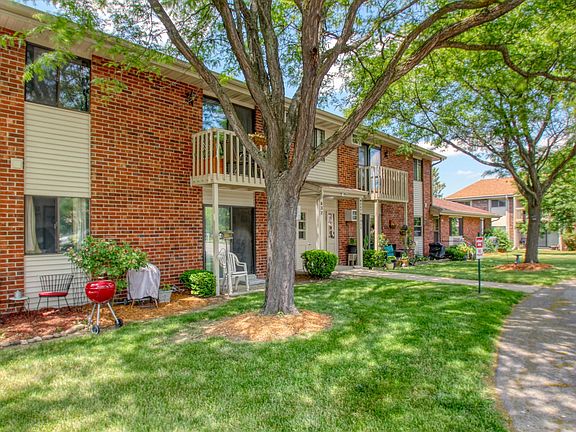 4th image of 637 Westridge Dr APT 6