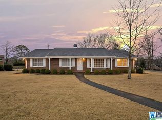 1801 Highfield Dr, Vestavia Hills, AL 35216