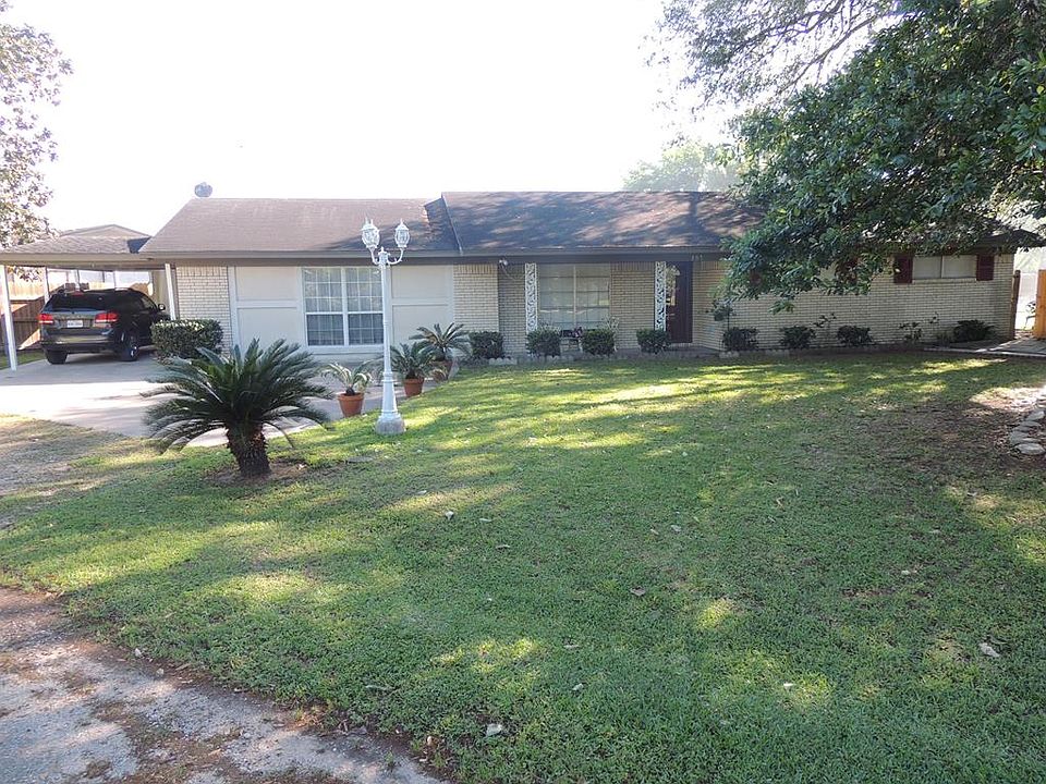 1st image of 157 Robertson Dr