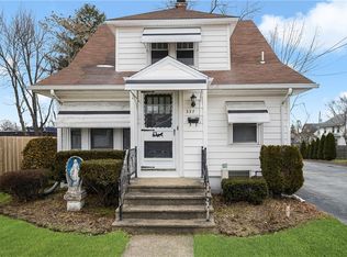 337 Beckwith St, Cranston, RI 02910