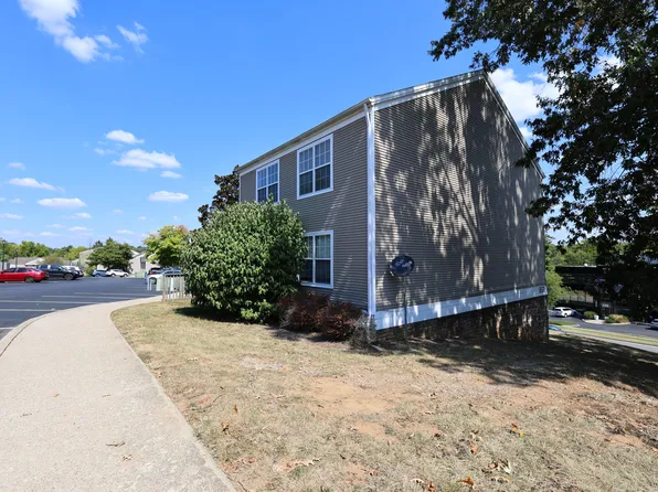 857 Malabu Dr APT 1202, Lexington, KY 40502