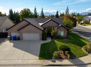 608 San Gabriel St, Redding, CA 96003