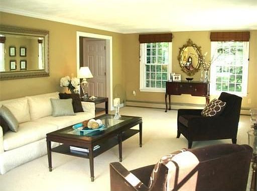 3rd image of 141 Belcher Dr
