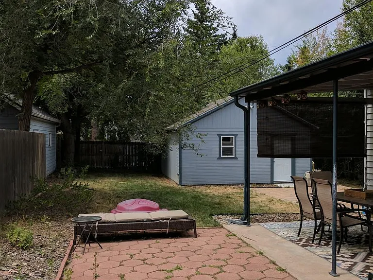 2633 S Race St — Photo 11