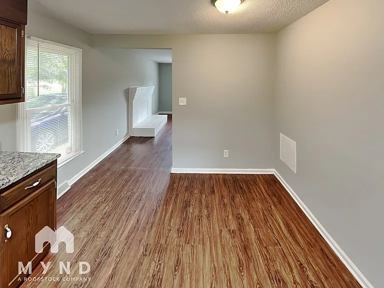112 Pineview Ct — Photo 9