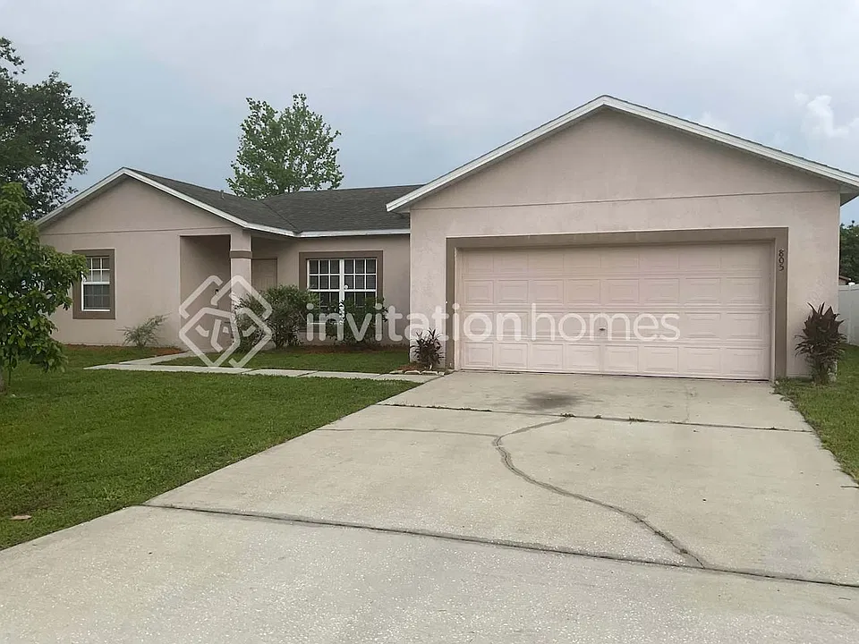 805 Hastin Pl