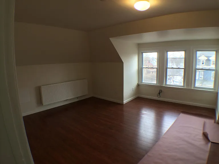 5647 Hampton St #3 — Photo 8