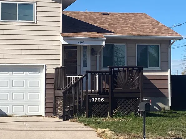 3704 Ridge Rd, Cheyenne, WY