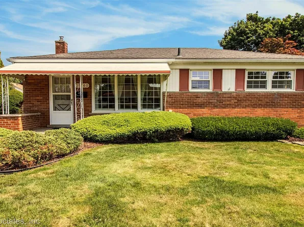 35260 Richland St, Livonia, MI 48150