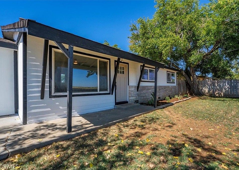 1st image of 21618 Sacramento Ave