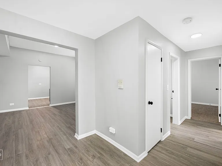 5051 S Forrestville — Photo 18