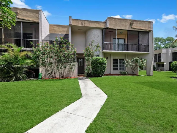 2700 S University Dr APT 3C, Davie, FL 33328