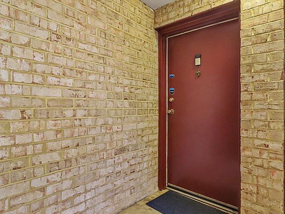 2nd image of 3344 Huntley Square Dr APT T-2
