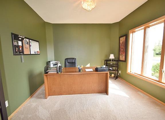 3rd image of 2349 Eagle Valley Dr