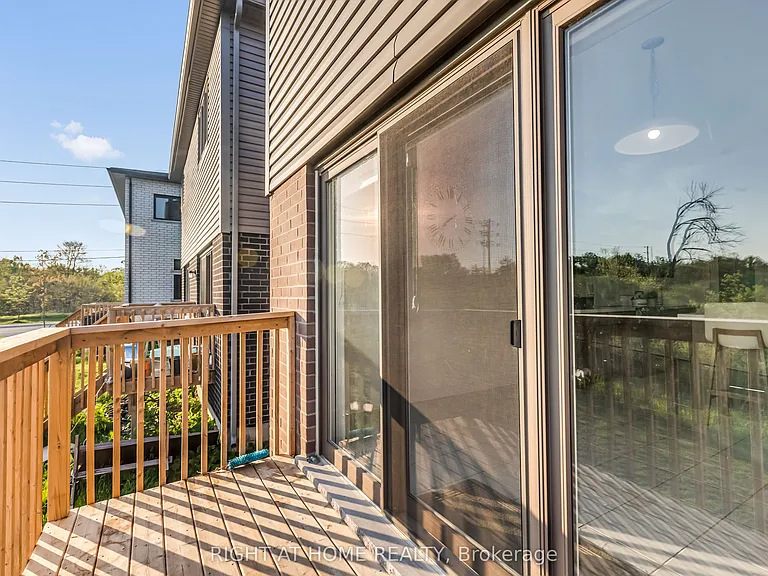 330 Gillespie Dr — Photo 22