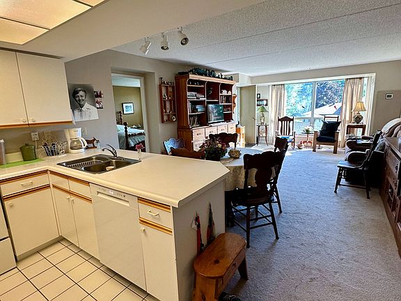 4th image of 172 8th St #209