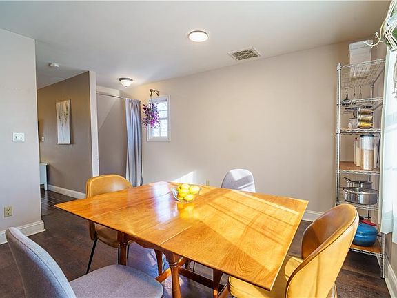 3rd image of 102 Dixon St #8