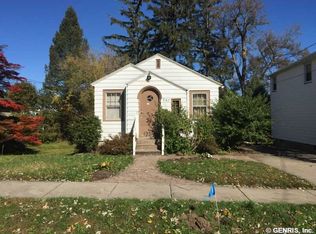 237 W Spruce St, East Rochester, NY 14445