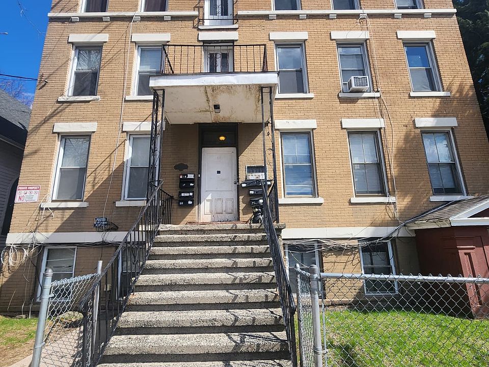 1st image of 105 Beers St APT 3R
