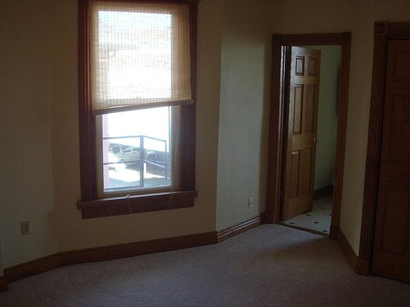 2nd image of 1444 Josephine St APT B
