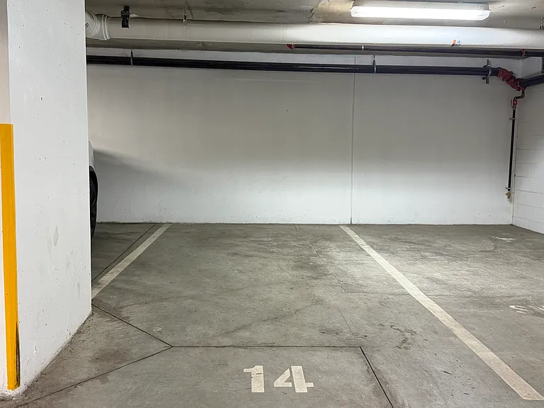 Cambie St — Photo 18