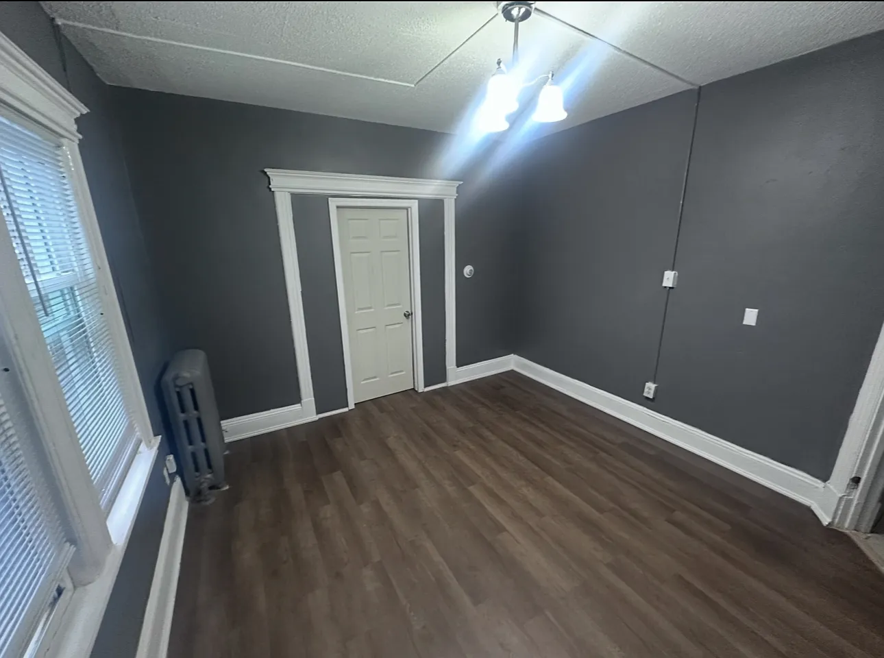 3 bed, 1122 sqft, $1,900 — Photo 4