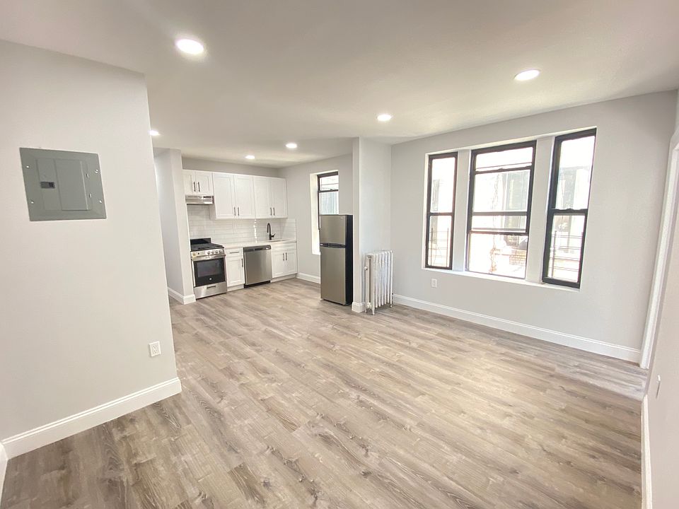 1st image of 569 W 182nd St APT 32