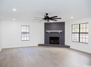 22 Constitution Ave, White Hall, AR 71602