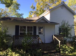 3088 Lawton Ave, Rock Creek, OH 44084