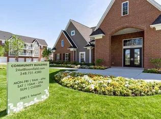 2101 S Telegraph Rd #1211, Bloomfield Hills, MI 48302
