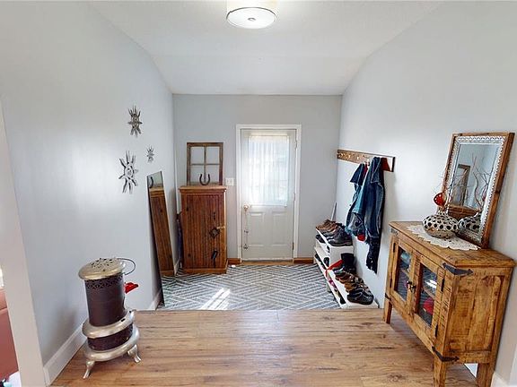 3rd image of 38577 Range Road 3055