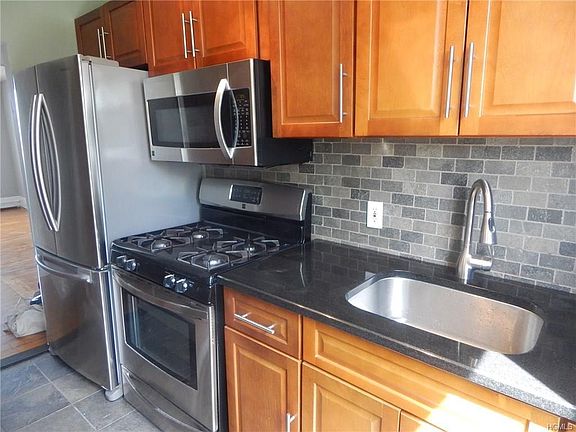 4th image of 4 Benedict Ave APT 3