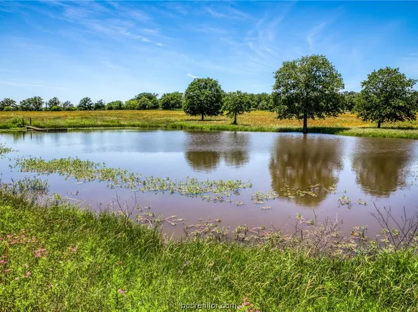 5387 Fm 111, Deanville, TX 77836