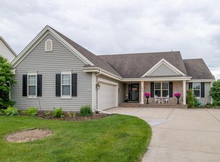 1613 Tumbleweed Cir, West Bend, WI 53095