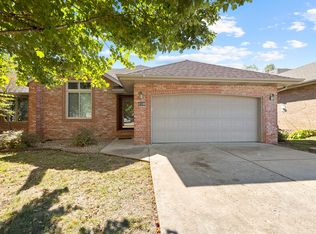 3148 W Sunset St, Springfield, MO 65807