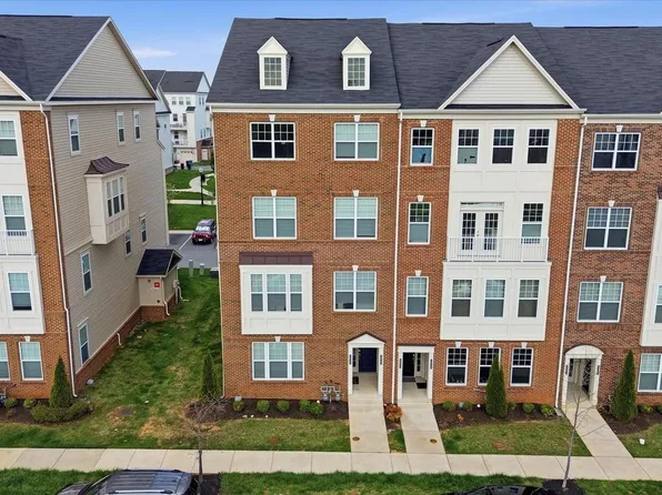 4932 Macdonough Pl, Frederick, MD 21703