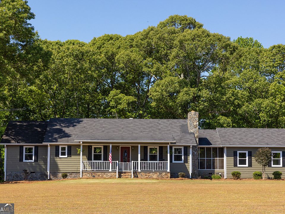 1st image of 976 Windsweep Farm Rd