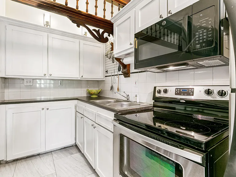 208 S Lincoln St #A — Photo 7