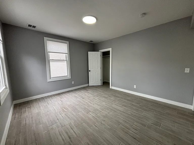 148 Chilton St #2 — Photo 5