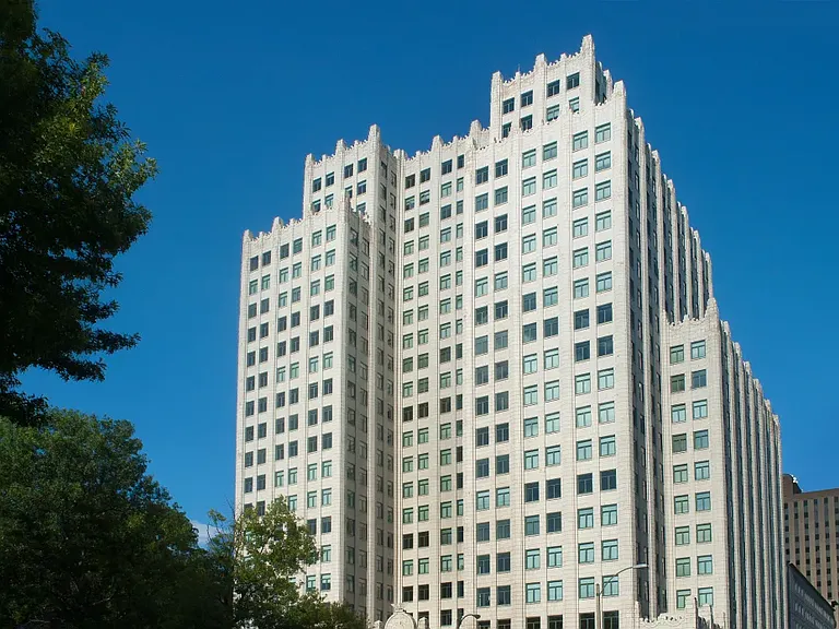 Park Pacific Luxury Apartments — Photo 11