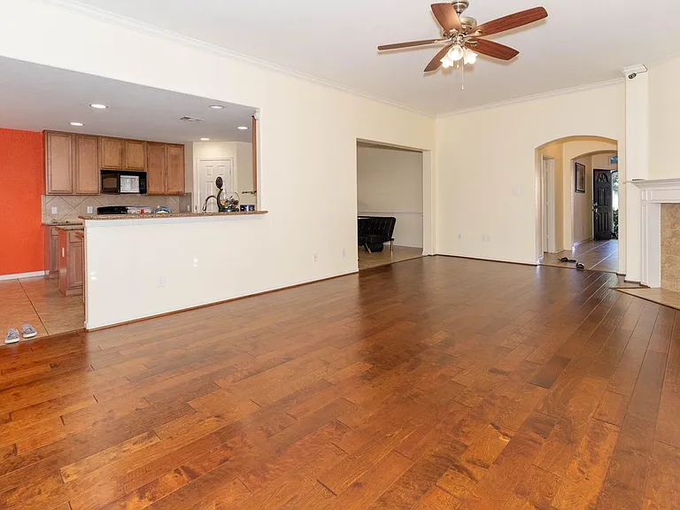 2947 Red Oak Leaf Trl — Photo 4