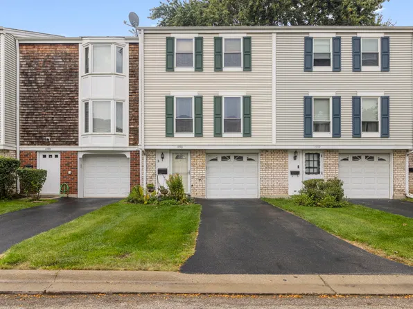 1990 Oxford Ln, Hoffman Estates, IL 60169