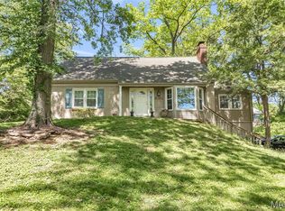 9 Modoc Trl, Saint Louis, MO 63122