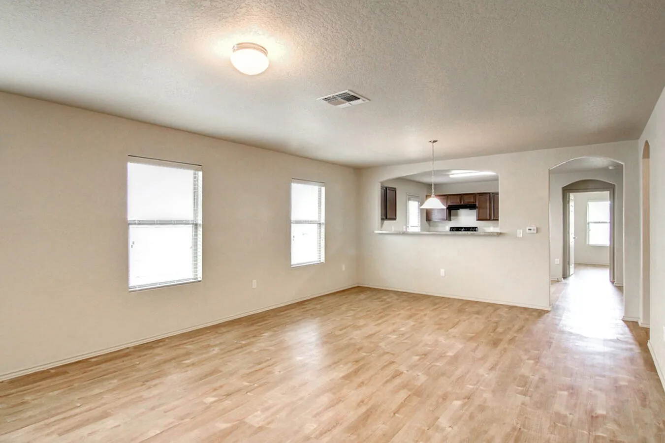 Enclave at Northeast Crossing — Photo 4