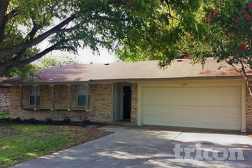 429 W Ferndale Ln Photo 1