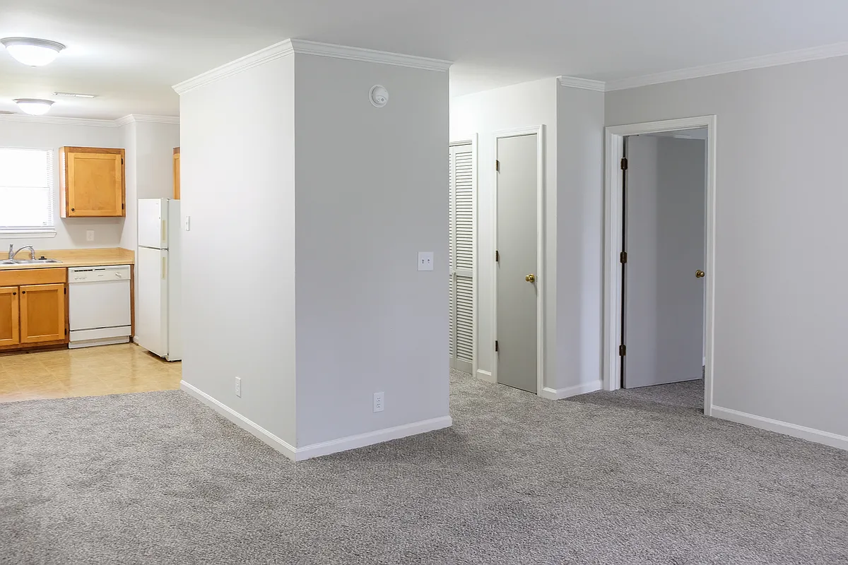 Building Photo - 2561 Willowbranch Dr