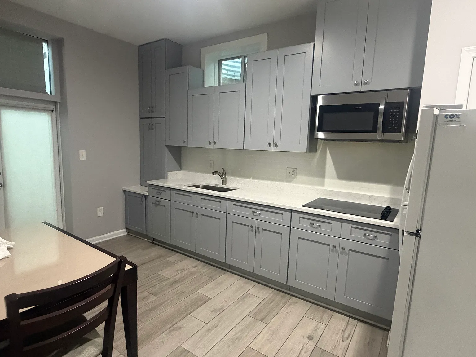 3 bed, 1379 sqft, $2,500 — Photo 2